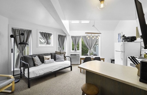 Mont-Tremblant Pedestrian Village Condo | Le Skieur by Suite Spot