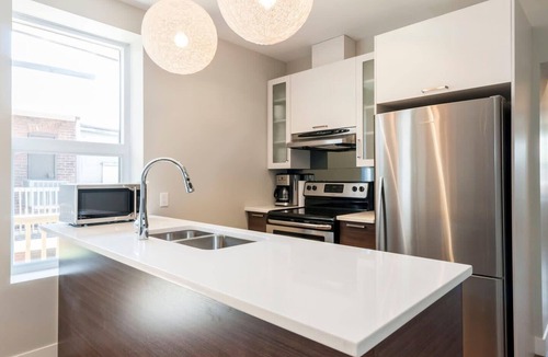 Plateau Mont Royal Apartment | Le SKY : Spacious Apartment in the Heart of the Plateau with Private Deck