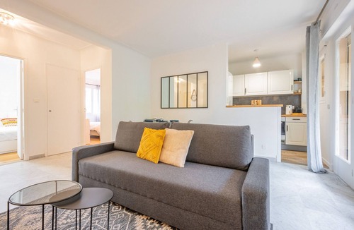 Cannes Apartment | Le Smile