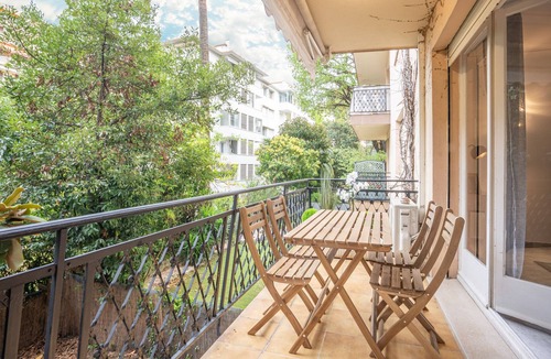 Cannes Apartment | Le Smile