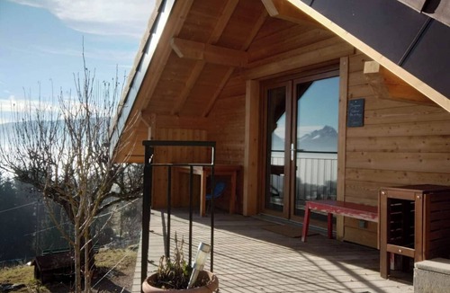 Talloires-Montmin Cottage | Le Solaret - Gîte cosi with view - PMR