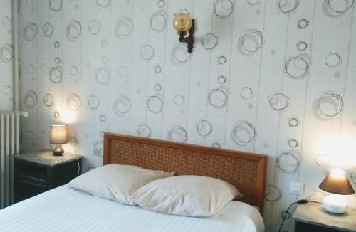 Vimoutiers Hotel | Le Soleil D'or