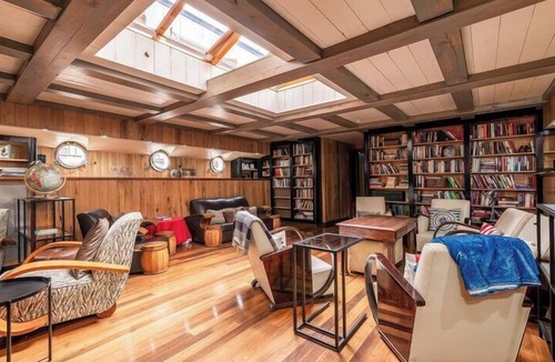 Canary Wharf Boat Rental | Le Sorelle