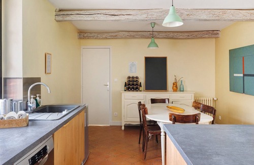 Ambillou Villa | Le Souchet – Domaine de La Trigalière with Shared Pool