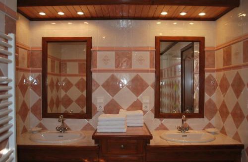 Beaurepaire Villa | Le souffle des Acacias