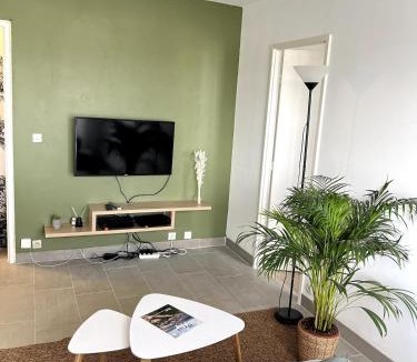 Saint-Cyr-l'Ecole Apartment | Le sourire Saint-cyrien