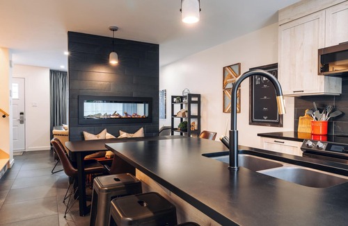 Saint-Faustin-Lac-Carre House | Le Sous-Bois | Mont-Blanc | Table Babyfoot | Spa