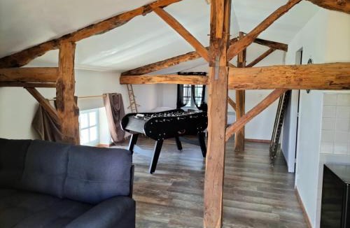 Cahuzac-sur-Vere Apartment | Le SPA d'Adélaïde son jacuzzi privé