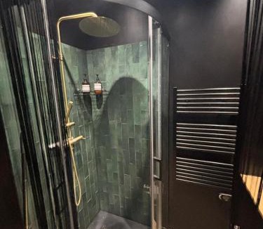 Le Petit-Quevilly Apartment | Le Spa Nocturne