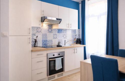 Saint-Omer Apartment | Le Spacieux à Saint-Omer - 2 chambres, centre et gare à pied, parking privé gratuit