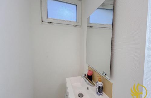 Saint-Quentin Apartment | Le Spacieux, Gare et Centre, Idéal Pro