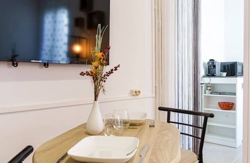Saint-Quentin Apartment | Le Spacieux, Gare et Centre, Fibre et Bureau, Idéal Pro