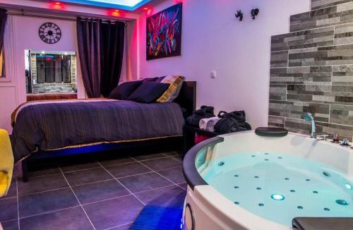 Boussy-Saint-Antoine Apartment | LE SPAMOUREUX bien-être a deux