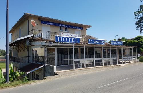 Beaumont-sur-Leze Hotel | LE SPORTING