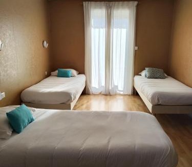 Beaumont-sur-Leze Hotel | LE SPORTING