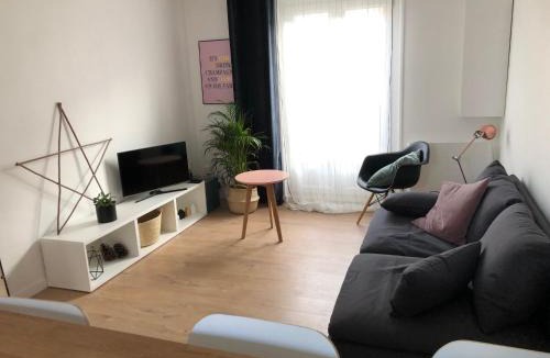 Luc-sur-Mer Apartment | Le Spot, appartement spacieux à 30m de la mer 45m2