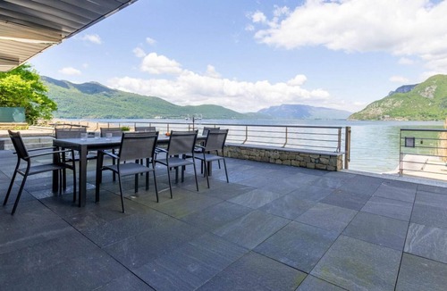 Brison-Saint-Innocent House | LE ST-INN - BRISON SAINT INNOCENT