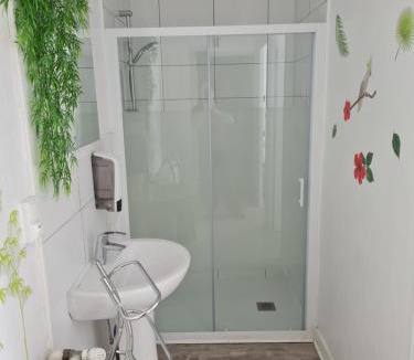 Saint-Jean-de-la-Porte Bed & Breakfast | Le st jean familiale