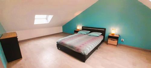 Issoudun Apartment | Le St Roch - appart 6-8 pers - wifi - centre ville