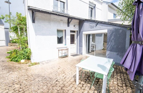 Saint-Pierre-des-Corps House | Le Stalingrad - Saint-Pierre-des-Corps