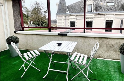 Cholet Apartment | Le STAND' Gambetta, DUPLEX STANDING downtown, quiet and comfortable