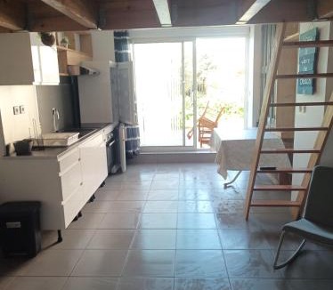 Villelongue-de-la-Salanque Apartment | Le studio