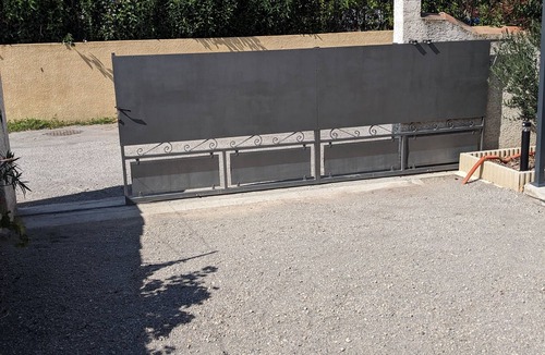 Balaruc-les-Bains House | Le Stud'Thau Balaruc, Charming Cocoon (outside & parking)