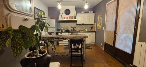 Faucon Apartment | le studio 148