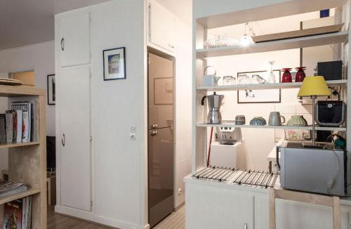Le Kremlin-Bicetre Apartment | Le Studio 1517