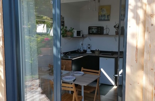 Ambares-et-Lagrave Bed & Breakfast | Le Studio, au Calme Proche de Bordeaux