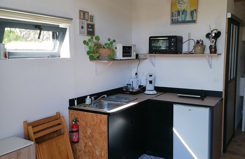 Ambares-et-Lagrave Bed & Breakfast | Le Studio, au Calme Proche de Bordeaux