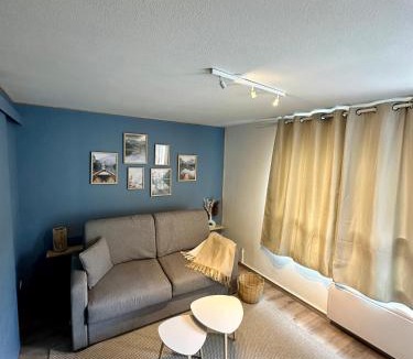 Quartier Chorier-Berriat Apartment | Le studio Bleu de la gare -confort&modernité