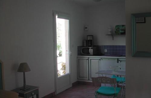 Tourtour Apartment | le studio bleu