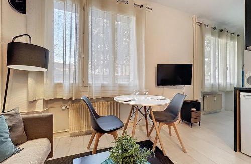 Ferrandiere - Maisons Neuves Apartment | Le Studio Cosy Partdieu Villette