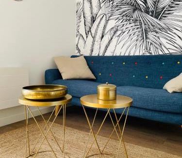 Bruz Apartment | Le studio d'Angèle : Angie