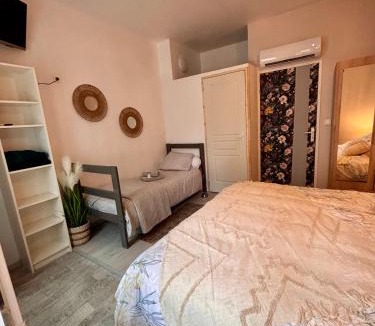 Mortroux Apartment | Le studio «des Terroux »