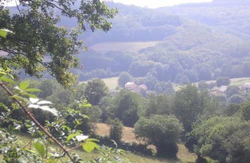 Cussy-en-Morvan Bed & Breakfast | Le Studio du Crot Noir