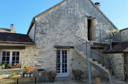 La Chapelle la Reine Apartment | Le Studio Avec Jardin, Piscine, Jacuzzi