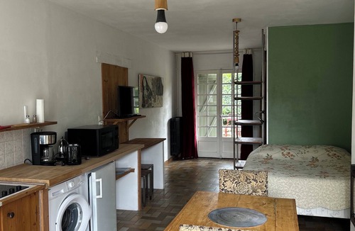 Lorris Cottage | Le Studio, ideal for business trips