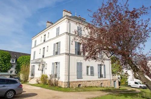Boissy-Saint-Leger Apartment | Le studio Parisien