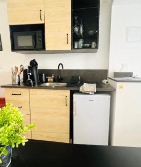 Bethune Apartment | Le studio terrasse Béthunois - Appart hôtel centre climatisé - All confort