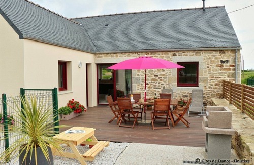 Plougoulm House | Le styvell- the barn