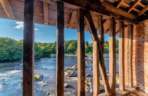 Saint-Priest-sous-Aixe Apartment | Le Sud