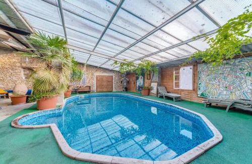 Saint-Priest-sous-Aixe Apartment | Le Sud