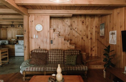 Eastman Ski Chalet | Le Sunset - Lakefront vintage charm , bike