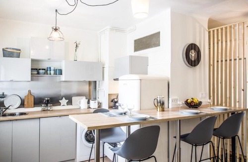 Patte d'Oie Apartment | Le Suzon by Cocoonr