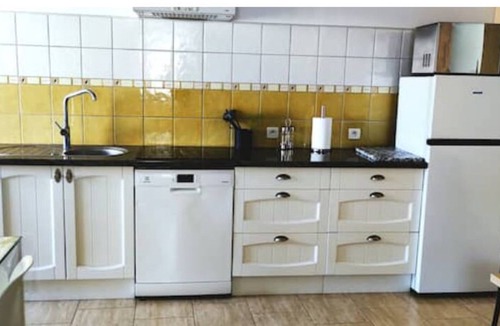 Port-d'Envaux Apartment | Le T2 du Castel Silence Dans son Écrin de Verdure