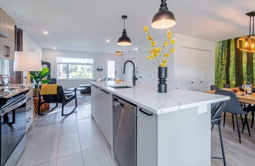 Pont-Rouge Ski Chalet | Le Taïga | Pool Table Nature Pet Friendly