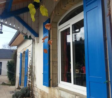 Auxon-Dessus Villa | Le Tacot