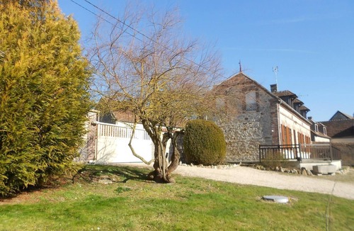 Bouy-sur-Orvin House | Le Tamaris - Bouy SUR Orvin